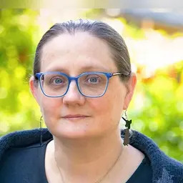 Dr Mairéad de Róiste